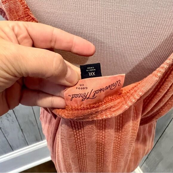 Universal Thread Tank M3 - Picture 5 of 5